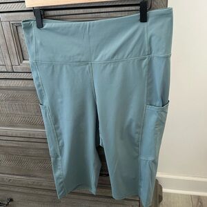 Knee length bike shorts